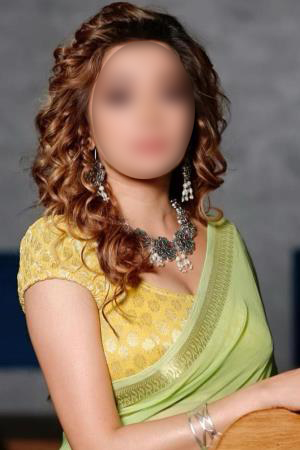 Indian busty brunette CHANDANI Paddington W2 24/7 (24 hour) London escorts agency girl